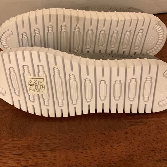 Dream Pairs size 7 1/2 gray loafers NWT - Picture 6 of 8